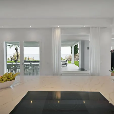 Mian - Un Paraiso En Villa